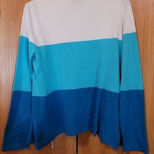 belldini 2 pc sweater set, sz xl, white with blue stripes.